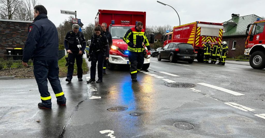 Massive Dieselspur zwischen Rhade und Lembeck sorgt für Feuerwehr Einsatz / Foto: Bludau