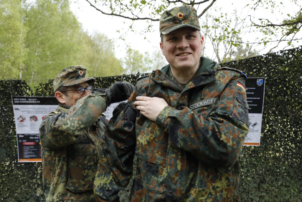 Bürgermeister Tobias Stockhoff hat an einem sechstägigen Programm der Bundeswehr für zivile Führungskräfte teilgenommen. 