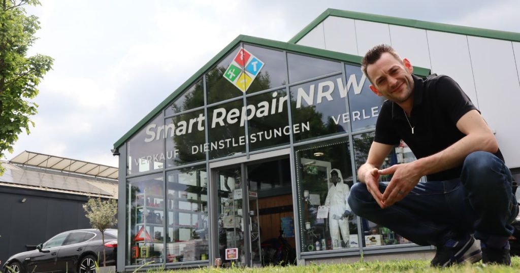 Marcell Albers, ein lebenslanger Autoliebhaber, hat am Carfreitag 2024 „Smart Repair NRW“ eröffnet, um seine umfassende Expertise in Fahrzeugrestauration und Smart-Repair-Techniken anzubieten.