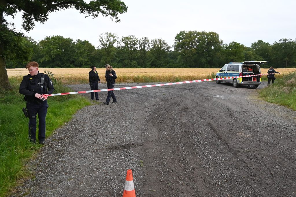 Am Montagabend kam es zu einem Polizeieinsatz zwischen Dorsten und Schermbeck. Jetzt hat die Mordkommission ihre Ermittlungen aufgenommen.