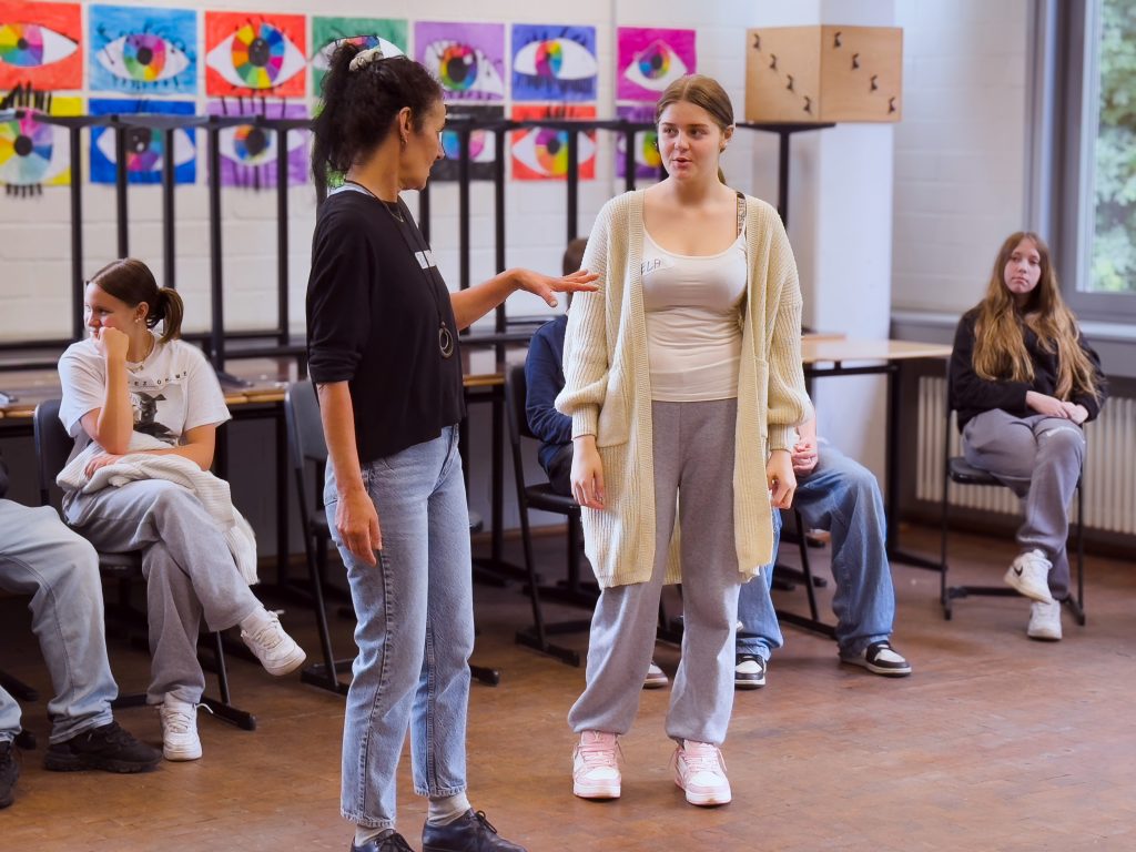 Ein Theaterworkshop zum Thema Mobbing wurde jetzt für Schüler der Gesamtschule Wulfen angeboten.