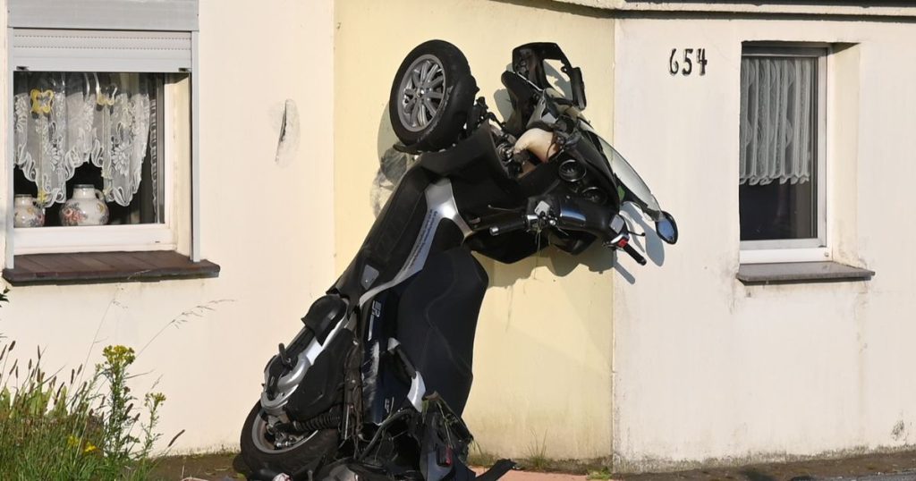 Ein schwerer Motorradunfall ereignete sich am Mittwochabend auf der B224 an der Stadtgrenze zwischen Gelsenkirchen und Dorsten, bei dem ein 44-jähriger Motorradfahrer an den Folgen seiner Verletzungen verstorben ist.