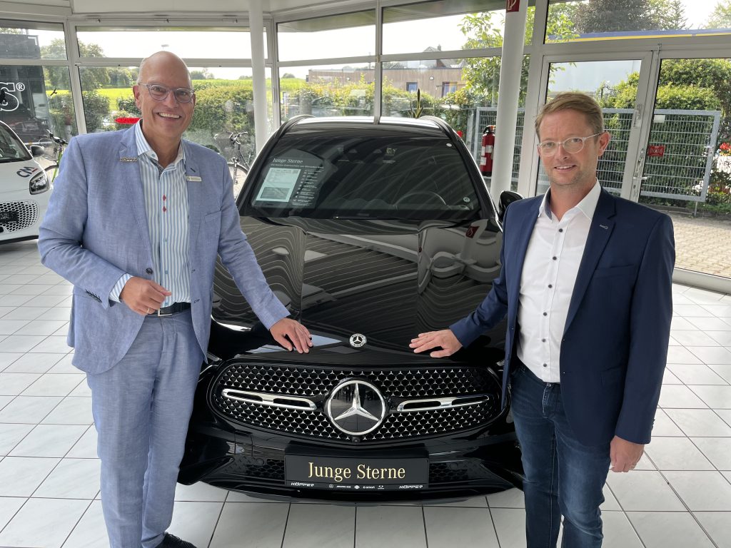 Die Köpper Inhaber Markus Pettendrup und Guido Hörsken werden den Mercedes-Benz Betrieb Bortenlänger in Wesel übernehmen. 